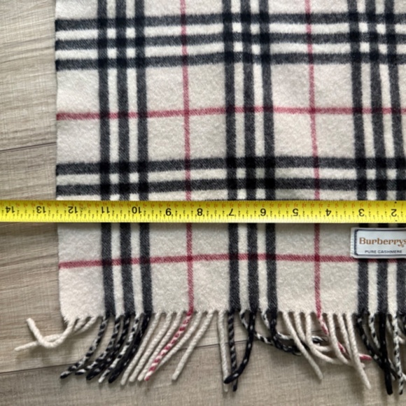Burberry Cashmere Scarf - Picture 3 of 6